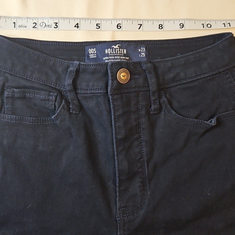 Hollister Dark Blue Ultra High Rise Mom Pant Size 23 Denim - Picture 5 of 6